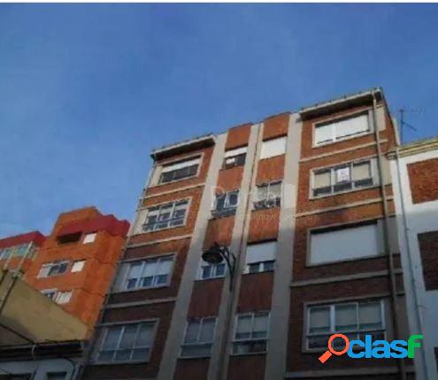 APARTAMENTO PARA REFORMAR EN ZONA LA VEGA- LEON