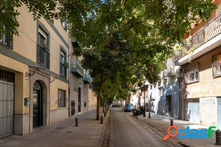 Apartamento reformado en Alhamar - Granada