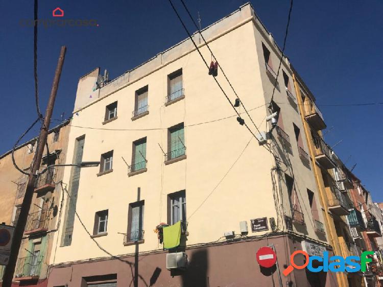 EDIFICIO CON ALTA RENTABILIDAD EN VENTA. EN CENTRO