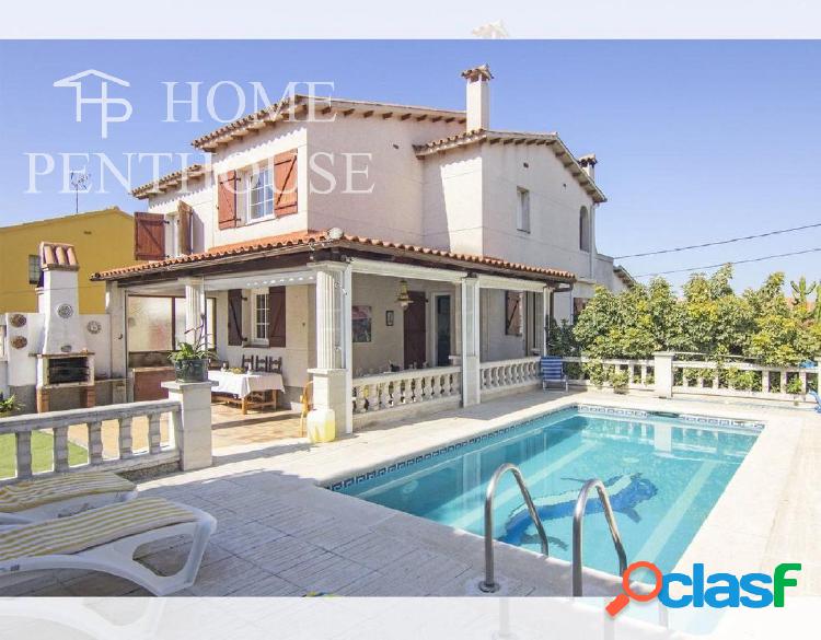Fabulosa Casa con piscina privada en Sant Pere de Ribes!!