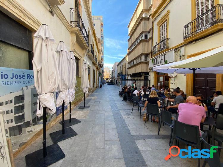 Local comercial en Alquiler en Almería Almería