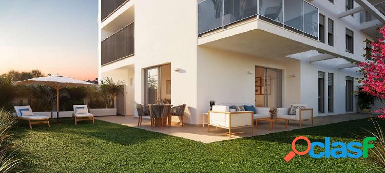 RESIDENCIAL URBANO, JUNTO AL MAR Y CON VISTAS AL MONTGÓ