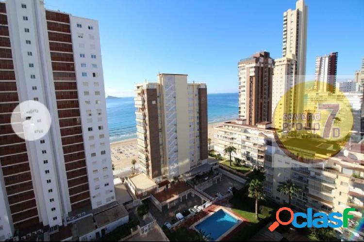 SE VENDE PISO CON VISTAS AL MAR EN PLAYA LEVANTE