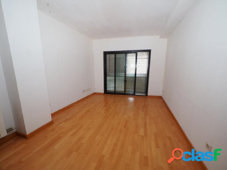 SE VENDE PISO EN SABADELL, ZONA CAN RULL