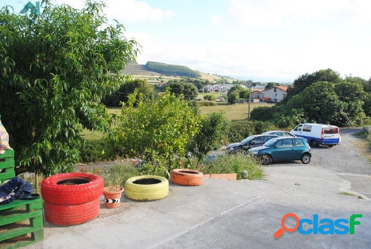 Se vende casa de campo con terreno en Arnuero. La