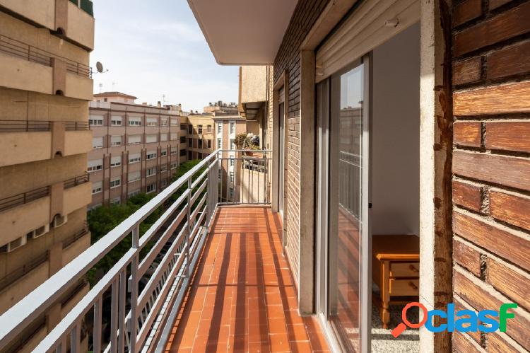 A la venta Piso en Avenida Andaluces