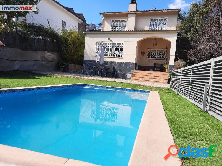 Casa con piscina en Cervelló