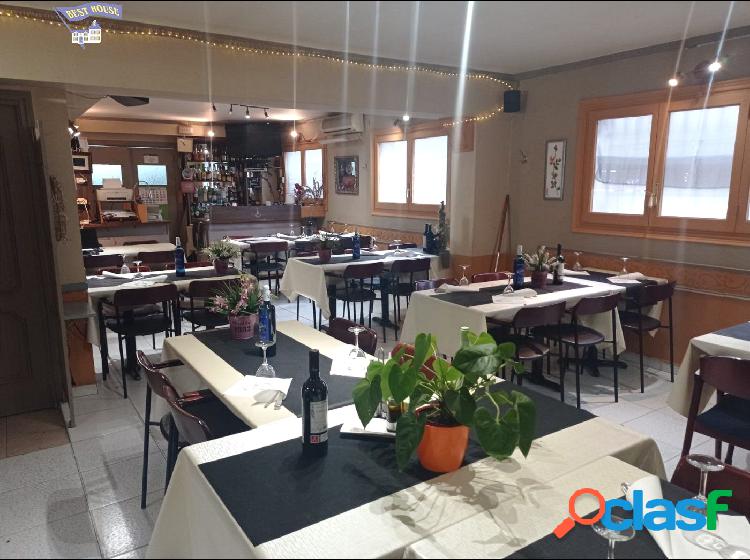 INCREIBLE OPORTUNIDAD, TRASPASO RESTAURANTE CON VIVIENDA EN