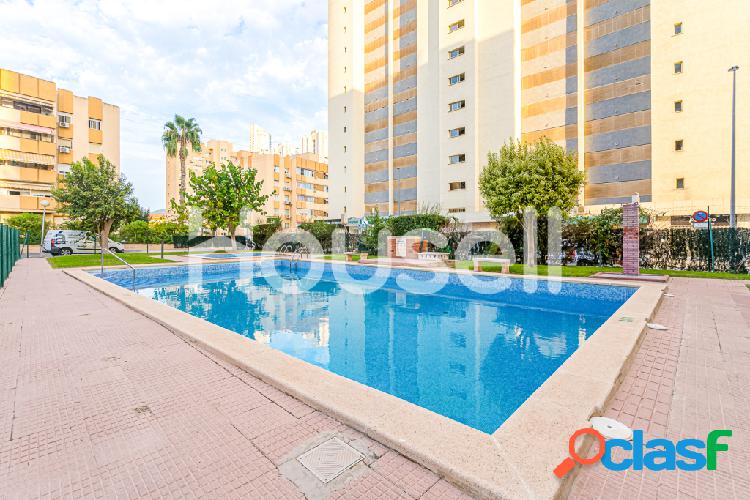 Ático en venta de 102m² en Avenida de Andalucía, 03502