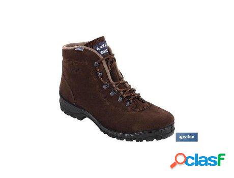 Bota trekking marrón hidrófuga modelo sella t-39