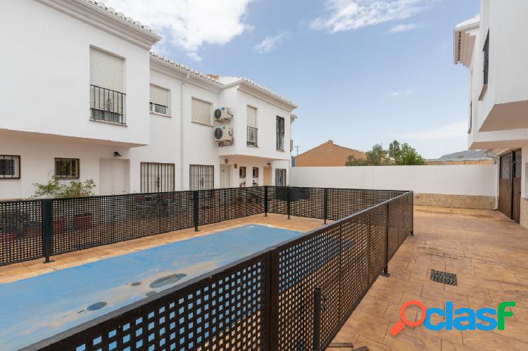 CASA EN VENTA DÚRCAL (EL ZAHOR) CON PISCINA Y COCHERA