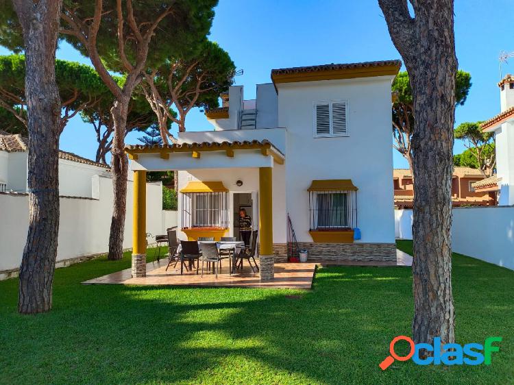 CHALET UBICADO EN COSTA SANTI PETRI PARA ENTRAR A VIVIR.