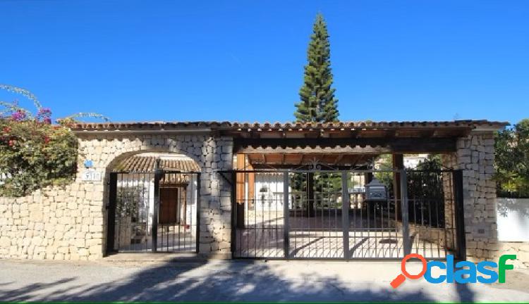 Casa-Chalet en Venta en Benissa Alicante