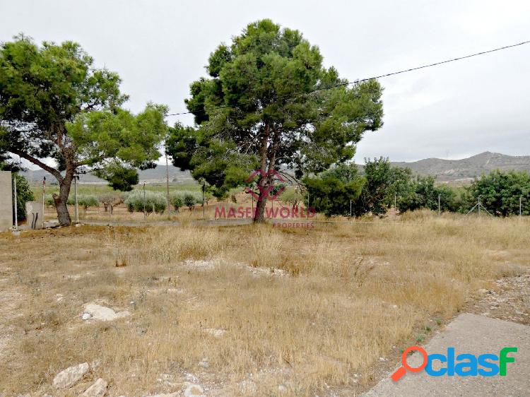 Casa de campo con terreno en Fuente Álamo