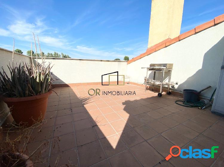IMPRESONANTE DÚPLEX ÁTICO de 4 habitaciones con Parking