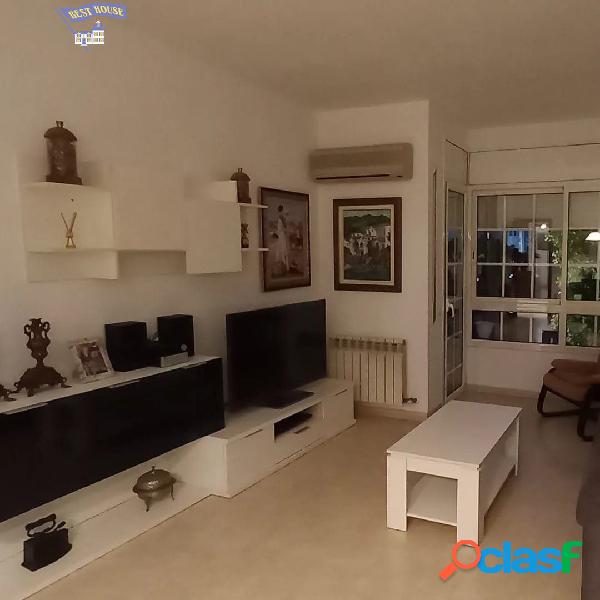 OPORTUNIDAD! 2 HABITACIONES BALCÓN PARKING Y TRASTERO EN