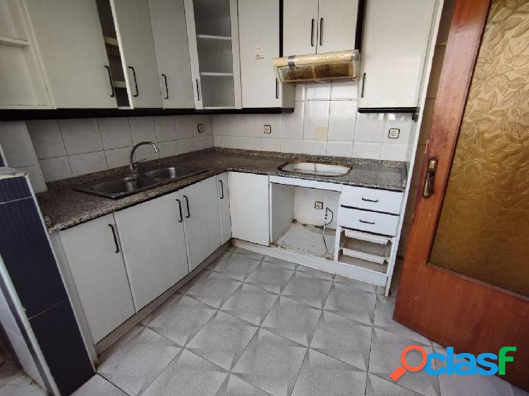 PISO EN MOLINA