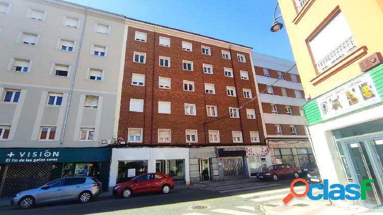 PISO en la AVENIDA SAN MAMÉS