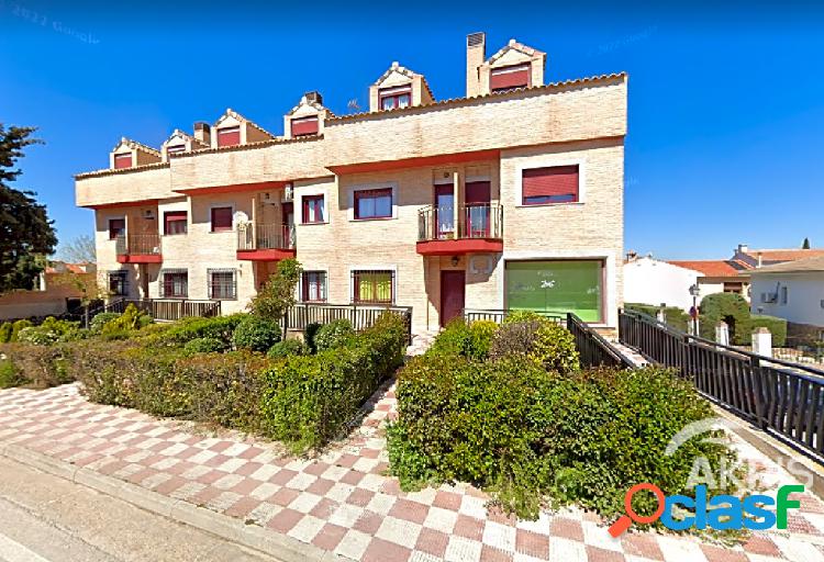 Piso en venta en Olías del Rey de 57 m2