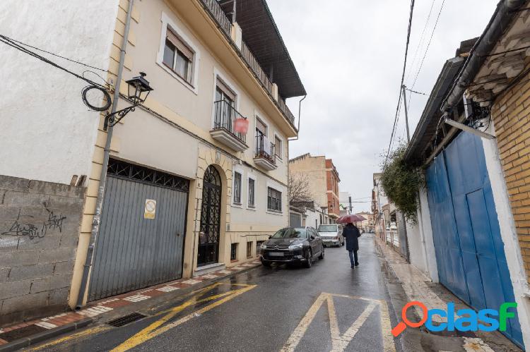 Piso en venta en el centro de Armilla