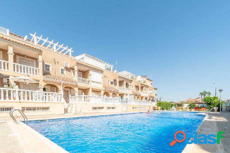 Precioso adosado en Playa Flamenca Orihuela costa