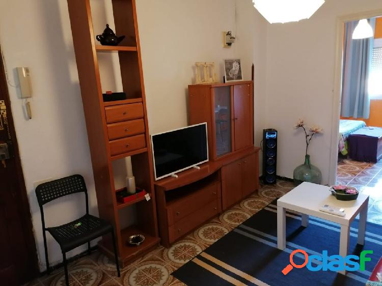 Se vende piso semireformado en buena zona de Espinardo