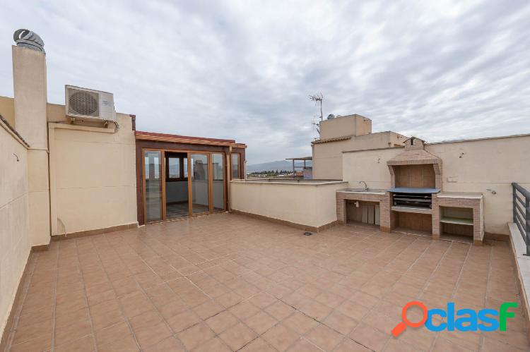 2 Fantásticos áticos dúplex en el mismo edificio en la