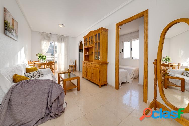 APARTAMENTO CENTRICO DE 2 DORMITORIOS EN ESQUINA