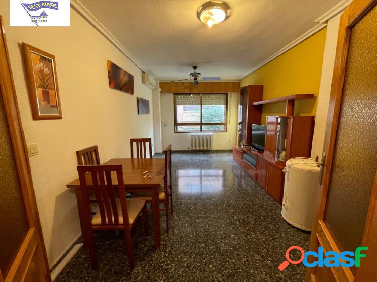 APARTAMENTO DE DOS DORMITORIOS CON GARAJE Y TRASTERO EN EL