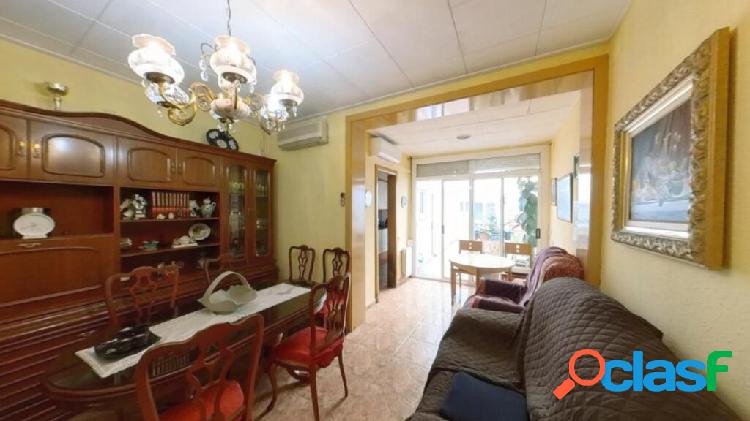 Adosada en Venta en Sabadell Barcelona