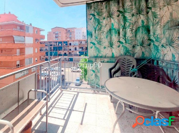 ¿BUSCAS UN AMPLIO PISO DE 4 DORMITORIOS EN CAPPONT A UN