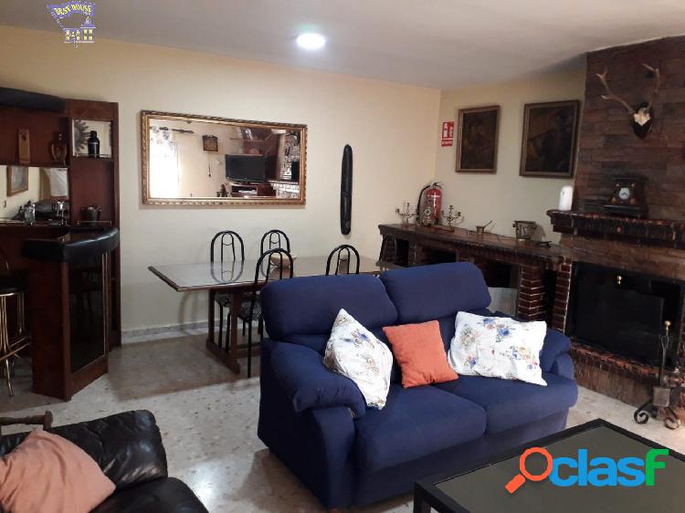 CHALET EN ALQUILER EN ZONA SANTISCAL