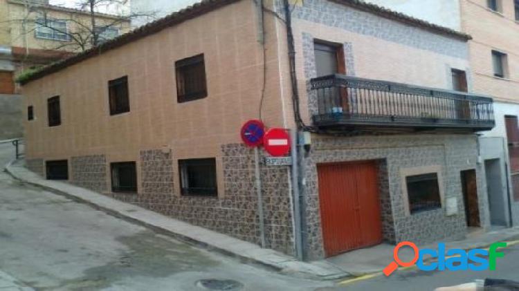 Casa de 150 m2 en venta en barrio Santa Bárbara (Toledo)