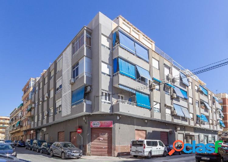 ¡¡¡PISAZO ESQUINA CON ASCENSOR!!!