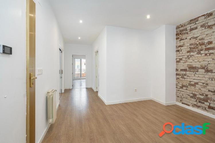 PISO DE LUJO EN EL CENTRO DE GRANADA