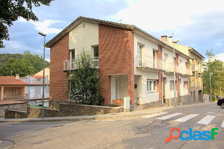 Preciosa casa a pocos minutos del centro y rodeada de
