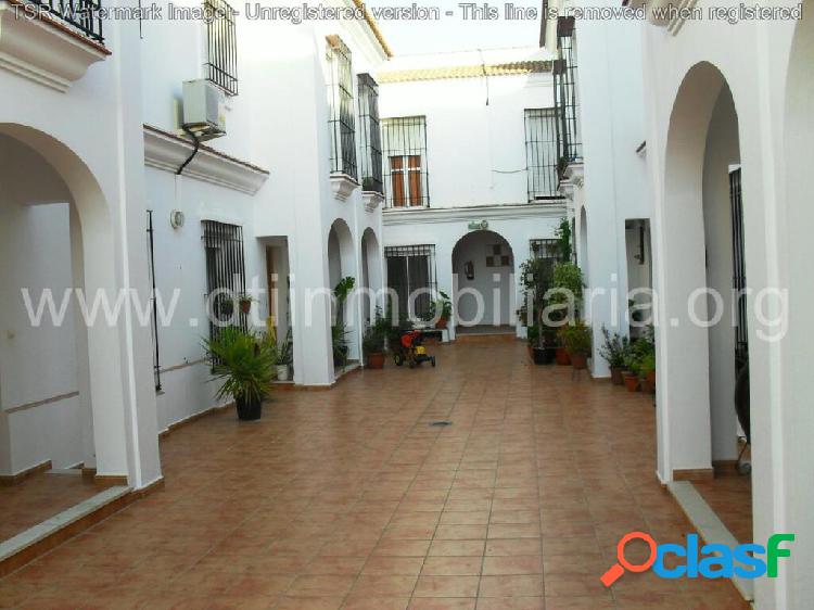 SE VENDE DUPLEX SEMINUEVO