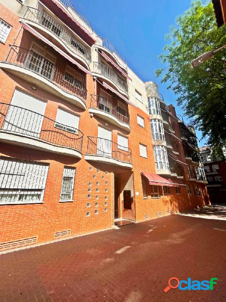 Se alquila cómodo apartamento en Santiago el Mayor
