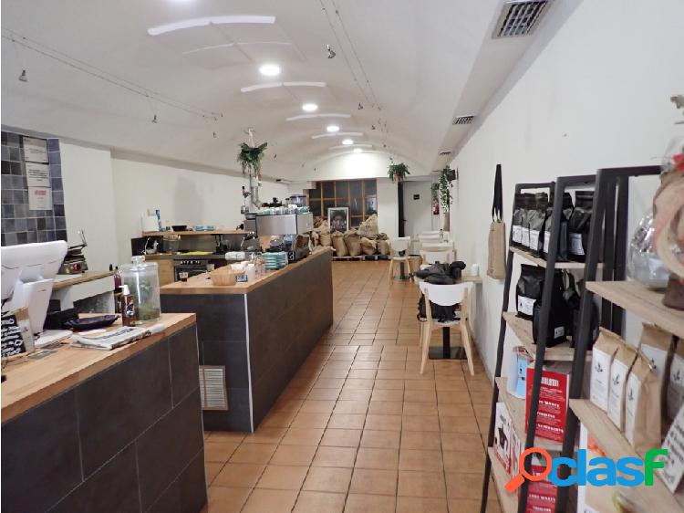 TRASPASO Cafetería Lic C3 con cafes de especialidad en