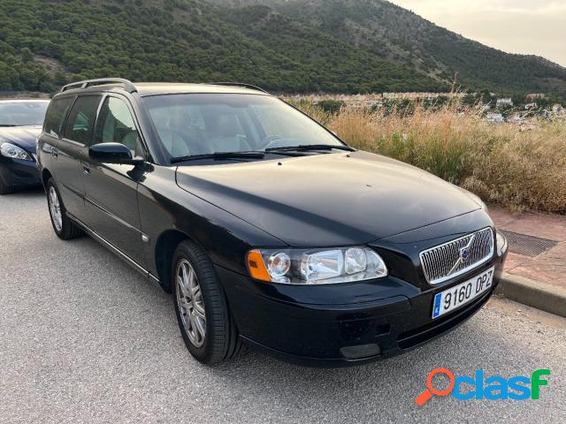 VOLVO V70 diÃÂ©sel en BenalmÃ¡dena (MÃ¡laga)