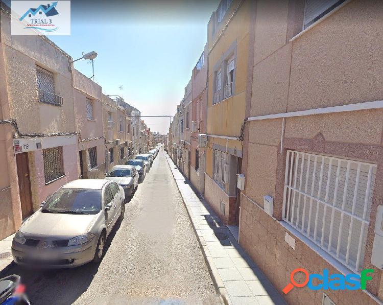 Venta casa en Almería