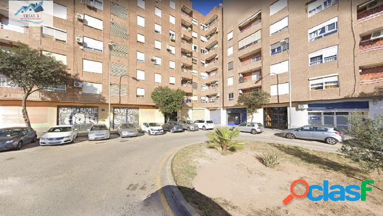 Venta local comercial en Valencia