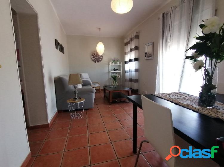 AMUEBLADO, MODERNO Y CON AMPLIO BALCÓN CON VISTAS