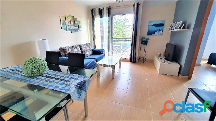 Apartamento para entrar a vivir situado en la playa de