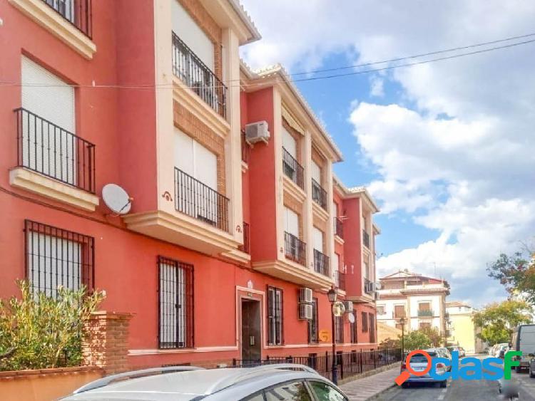 Bonito piso de 3 dormitorios, en la parte alta de La Zubia,