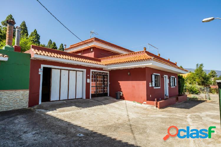 CASA TERRERA EN AGUAMANSA (LA OROTAVA).