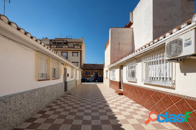 Casa en una sola planta en el centro de Maracena