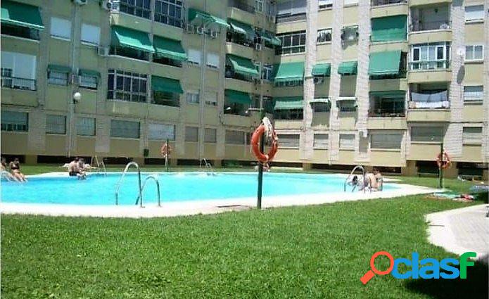 Piso con garaje y piscina en Granada (Zona Ribera del Beiro)