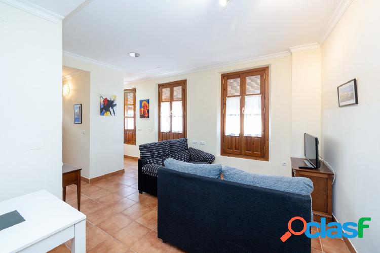 VENTA DE APARTAMENTO EN PLENO CENTRO DE GRANADA