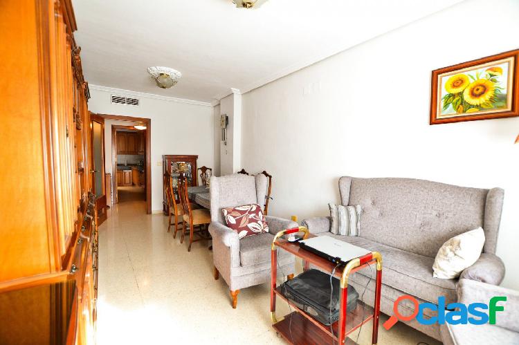 VIVIENDA VPO CON TRASTERO Y GARAJE JUNTO A PLAZA AMADORA